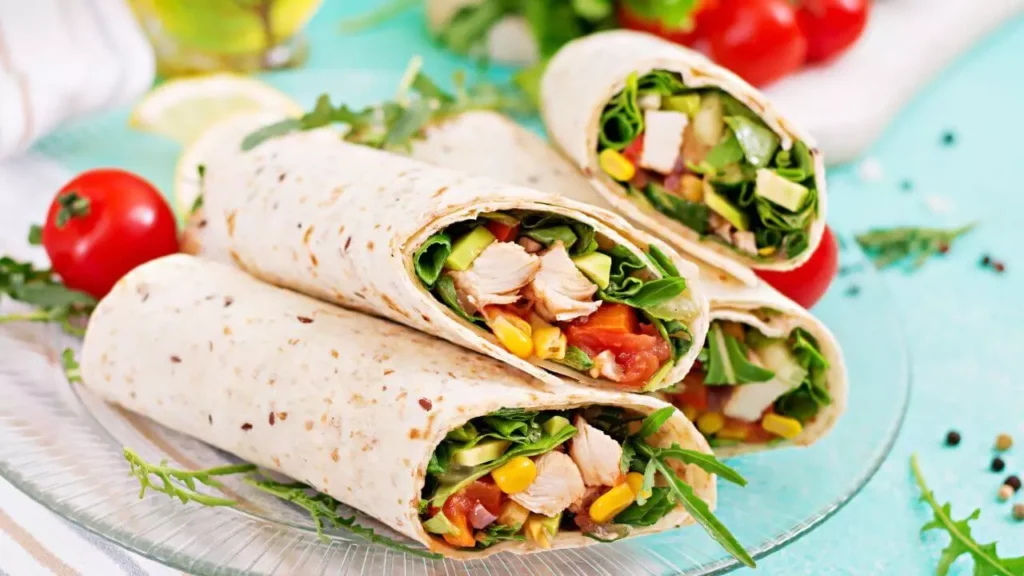 Wrap Fitness de frango e abacate